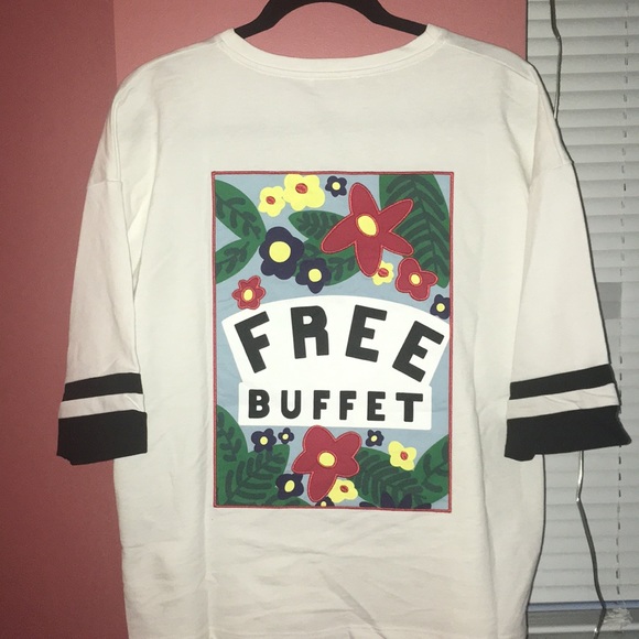 Zara Trafaluc Free Buffet Oversized Tee - Picture 2 of 4